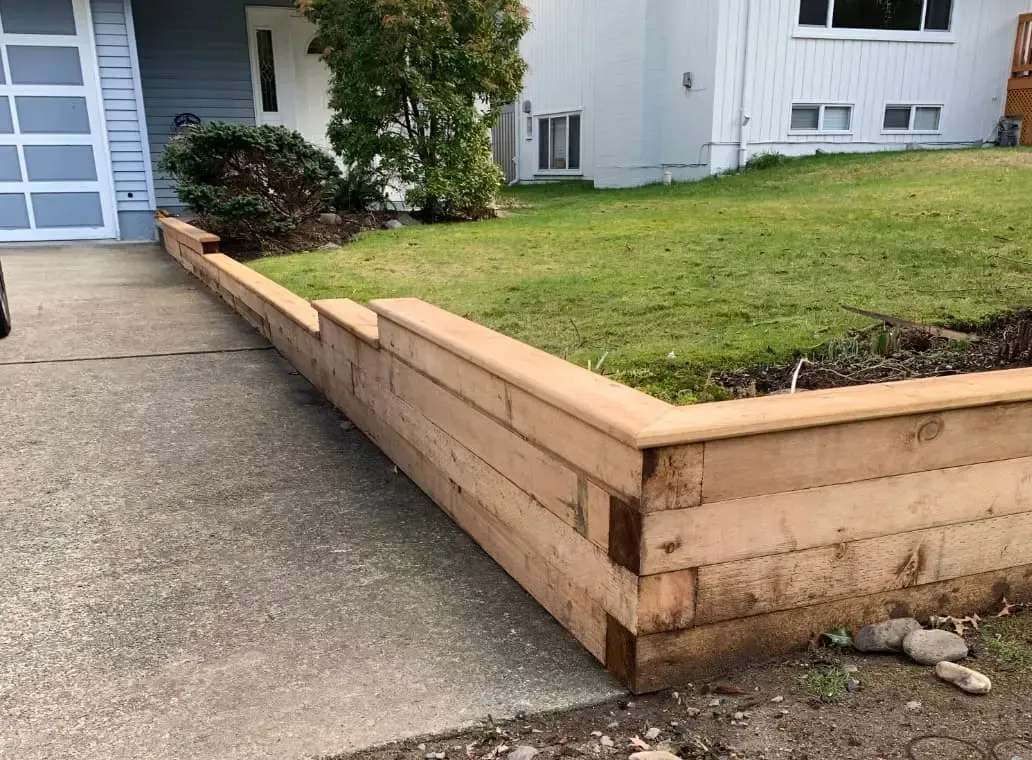 Fences & Retaining Walls